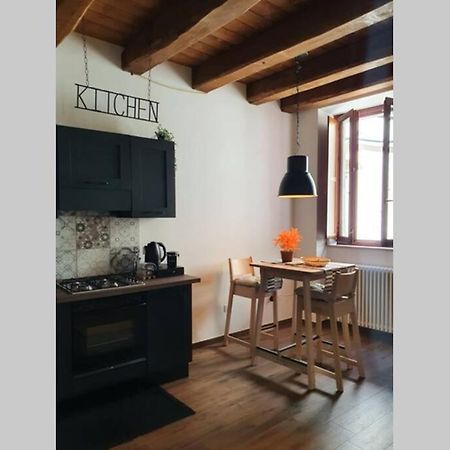Il Caddi - Caratteristico Monolocale In Pieno Centro Storico Apartment LʼAquila Exterior foto